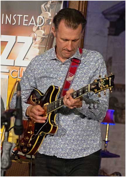 Fiddler_Stuart_101133.jpg